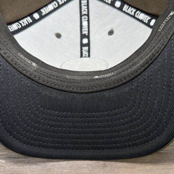 Black Clover Live Lucky Golf Snapback Hat Olive Green Embroidered OSFA - Picture 9 of 13